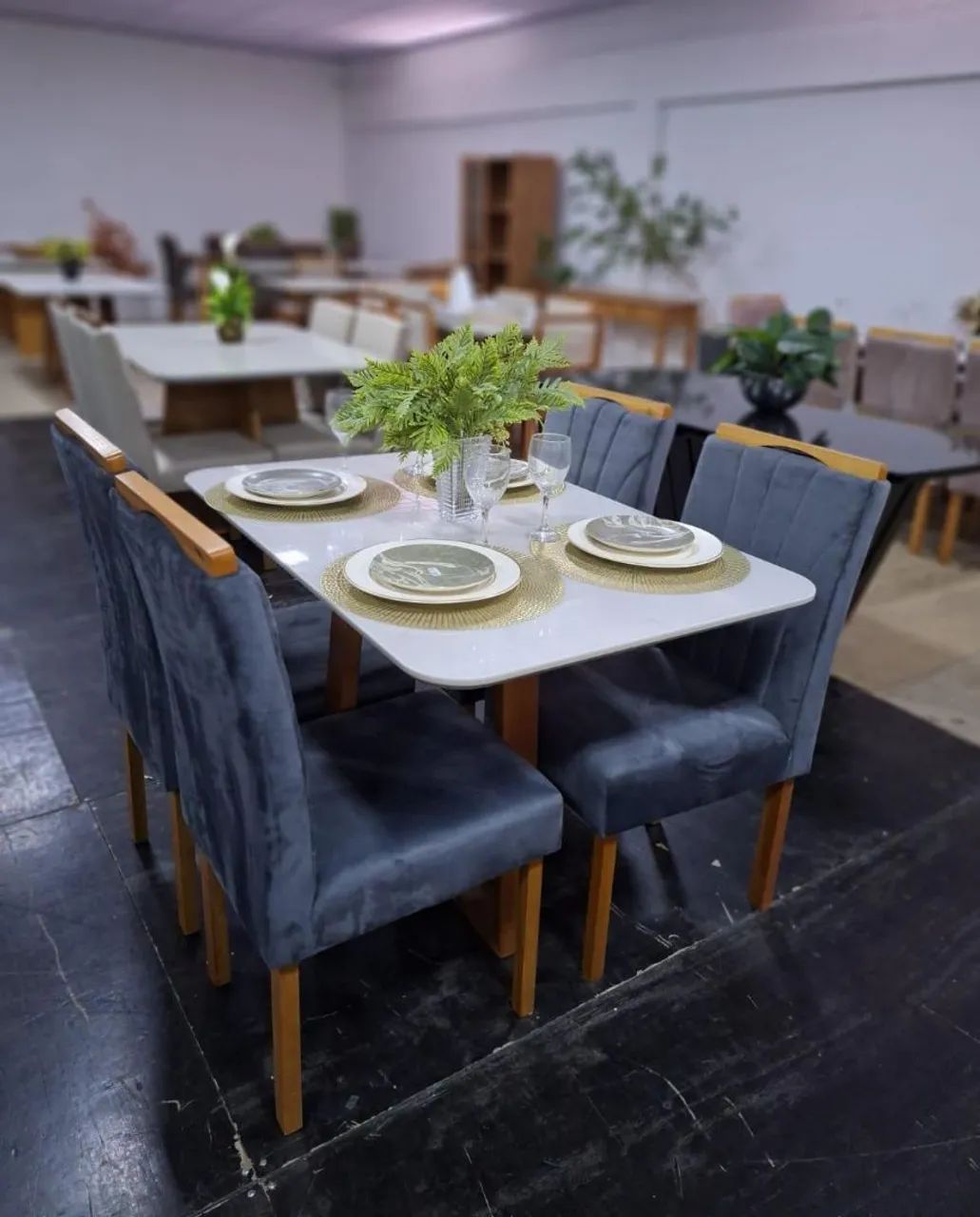 MESA DE JANTAR 120X80 COM 4 CADEIRAS 