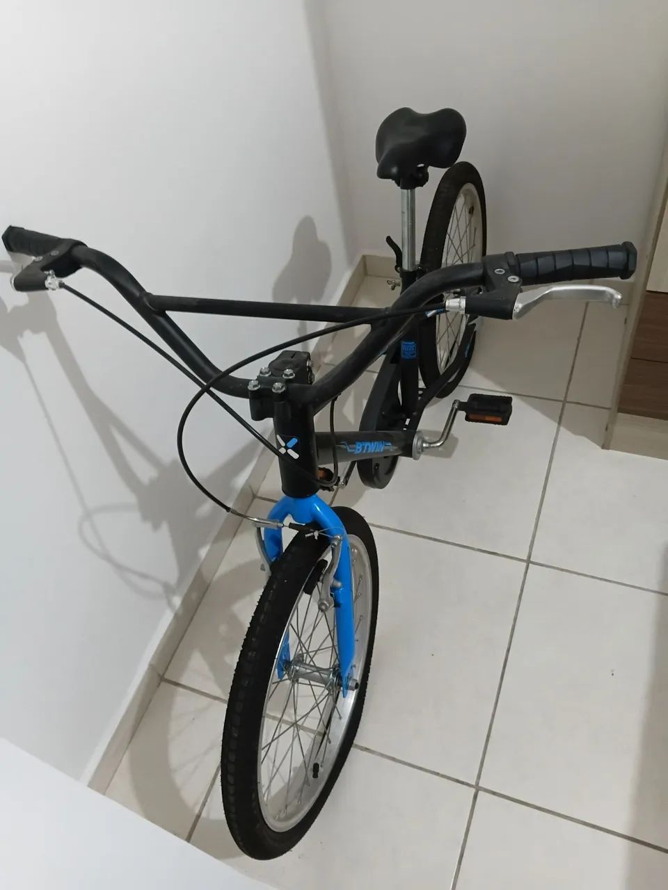 Bicicleta BTWIN ARO 20 - Foto 2