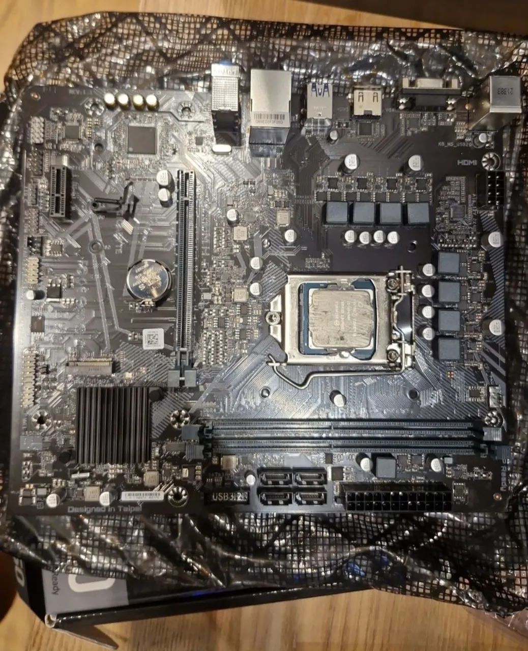 KIT placa mãe gigabyte + processador i5 10400f NEGOCIO PREÇO