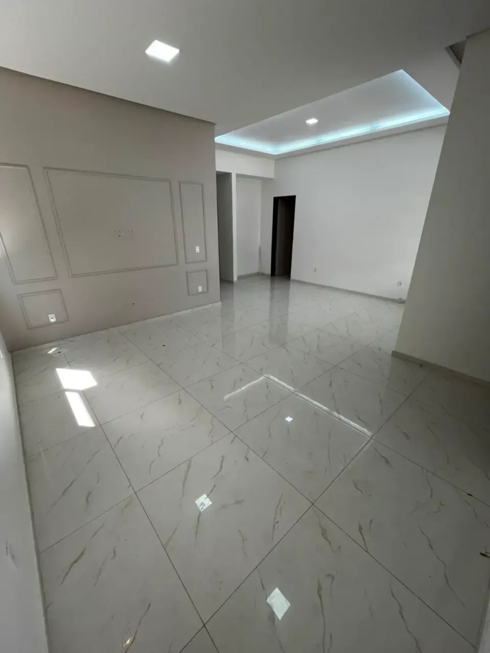 Imóvel para aluguel possui 220 metros quadrados com 4 quartos - Foto 5