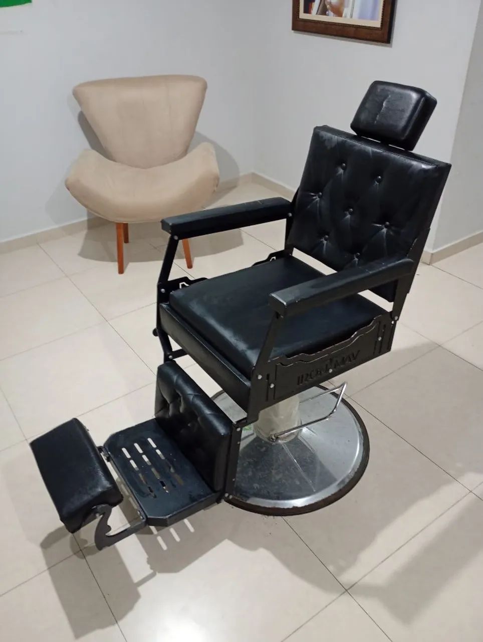 Cadeira de barbeiro  - Foto 2
