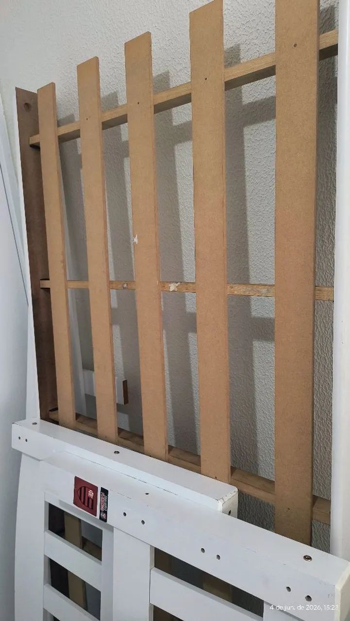 Cama Box Solteiro Branca com Colchão - Bom Estado - Foto 4