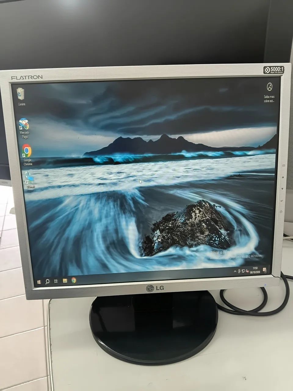 Monitor LG Flatron L1753T usado