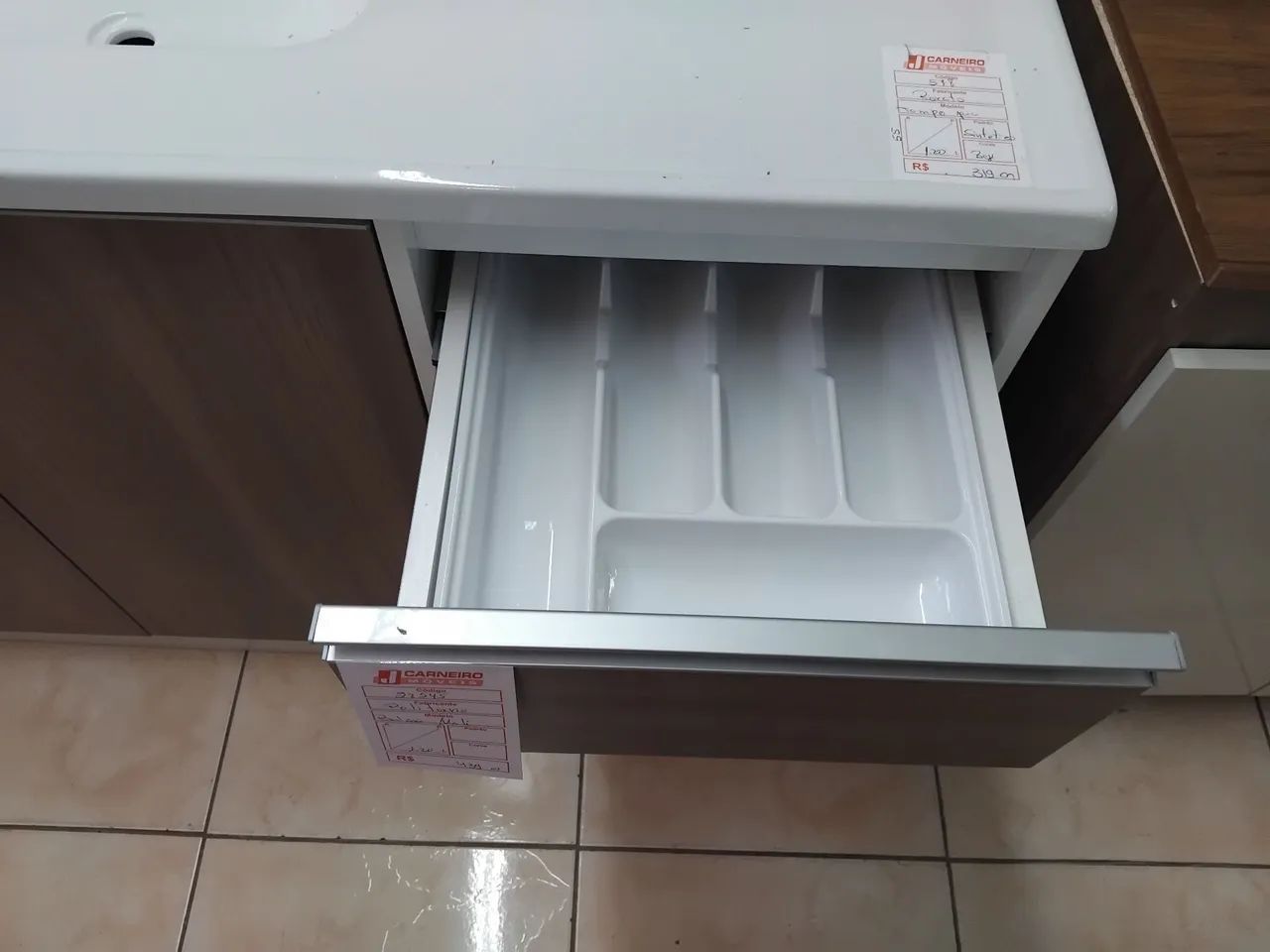 Balcão  com tampo em inox  - Foto 3