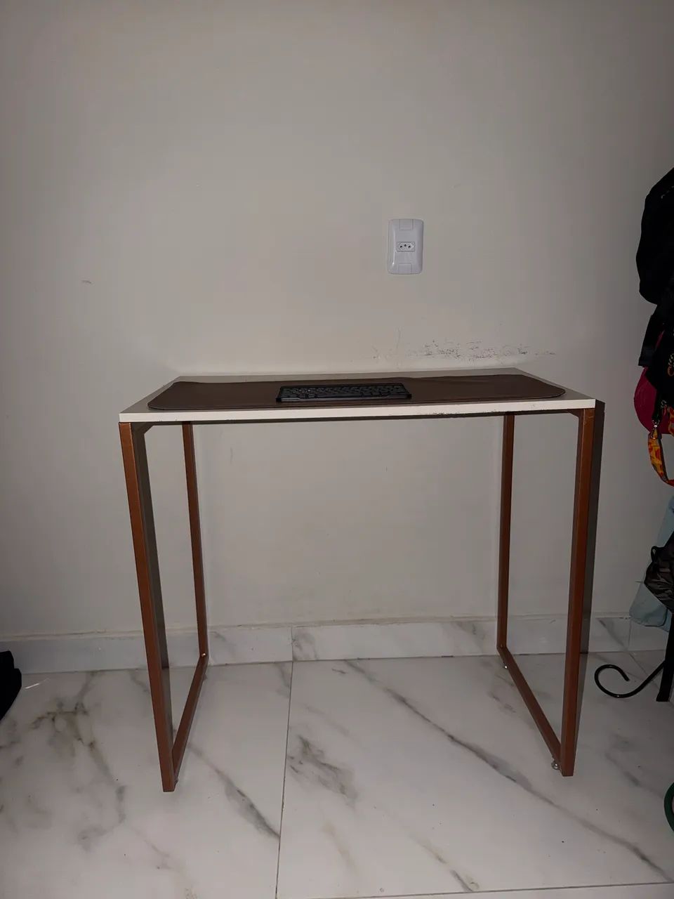 Mesa para estudos/home office