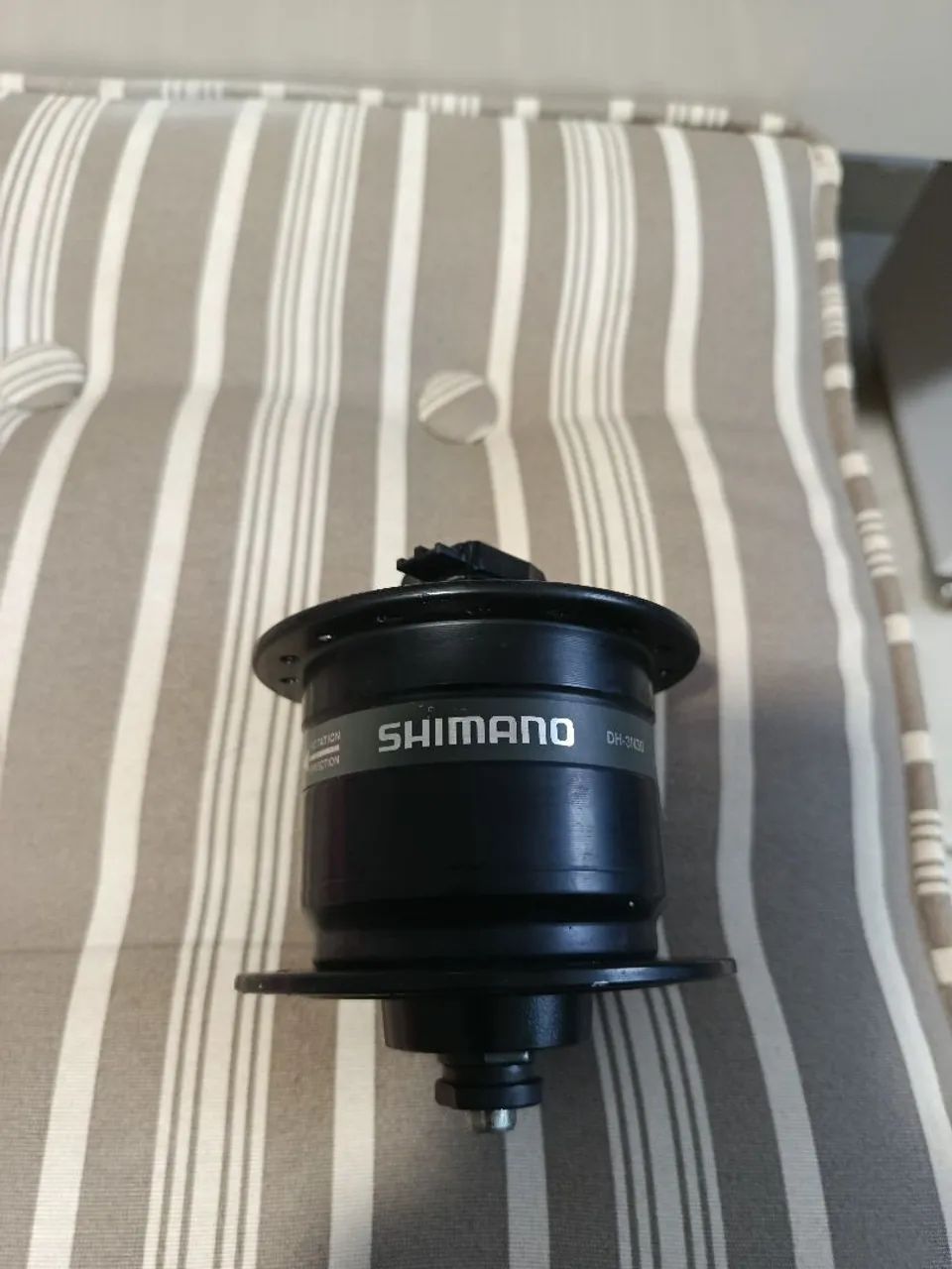 Dínamo Shimano DH-3N30 - Foto 2