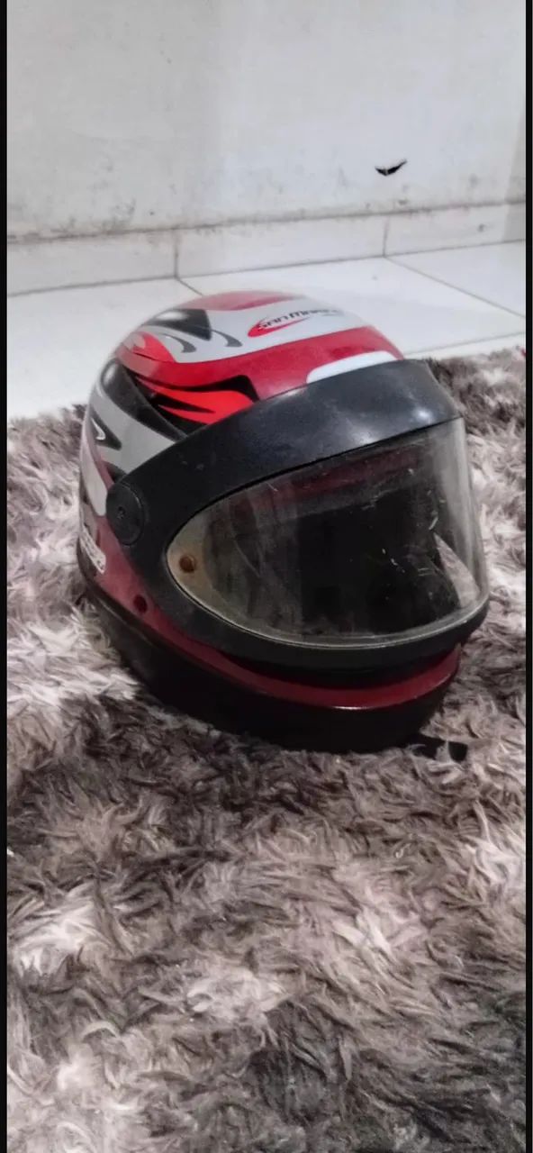 Capacete pra sair logo - Foto 2