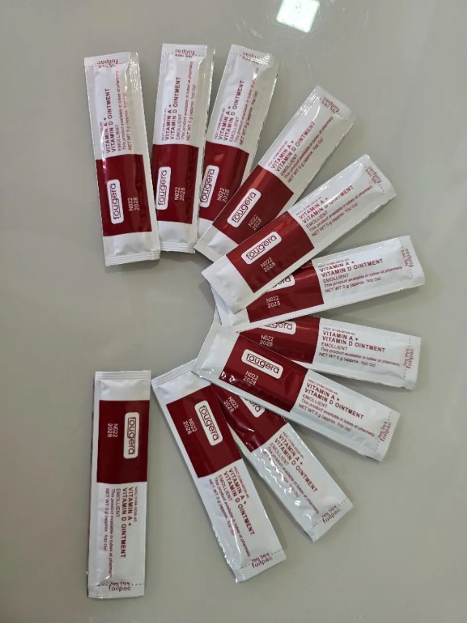 Kit 40 Pomadas Fougera Sachês Vitamina A+D para Tattoo E Micro