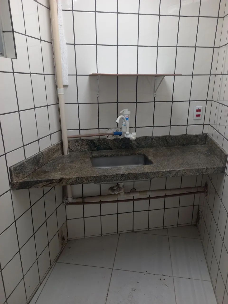 Alugo loja com sobre loja em Itapoã - Foto 4
