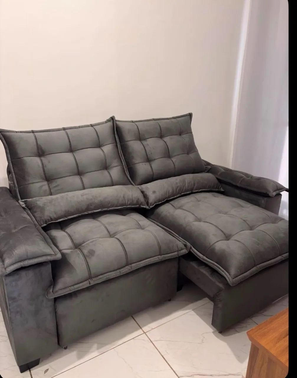 Sofá semi novo 