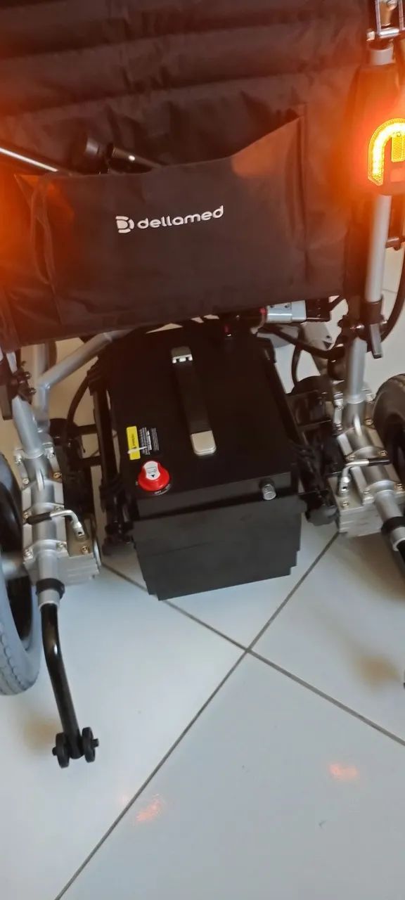  CADEIRA DE RODAS  - Foto 3