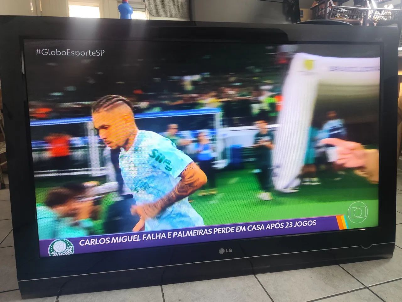 Tv  LG funcionando perfeitamente 52 polegadas LCD - Foto 2