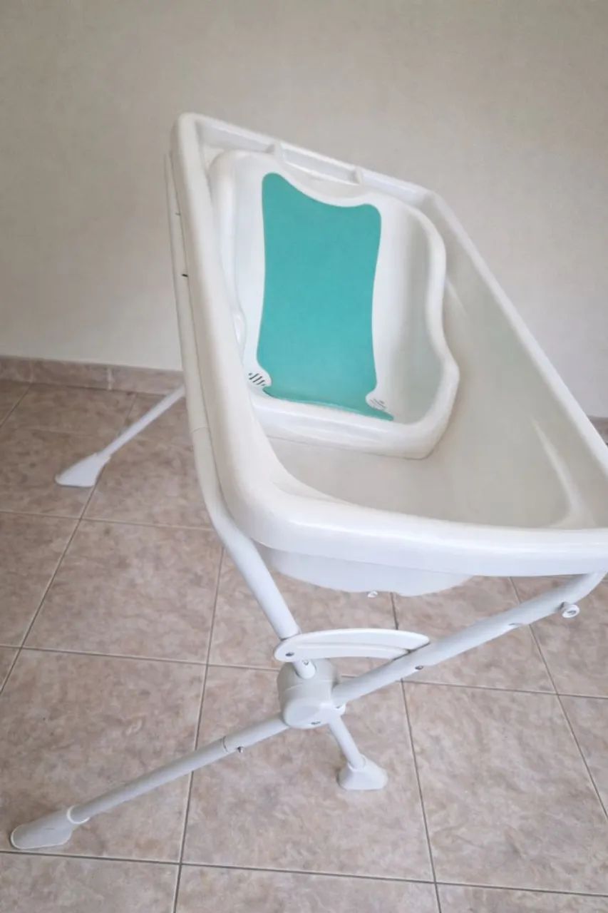 Banheira Burigotto com acento e suporte