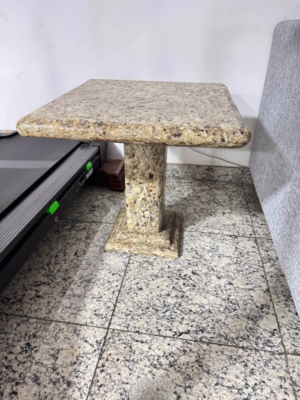 Mesa de Canto em Granito Natural | Mesa Lateral Muito Resistente