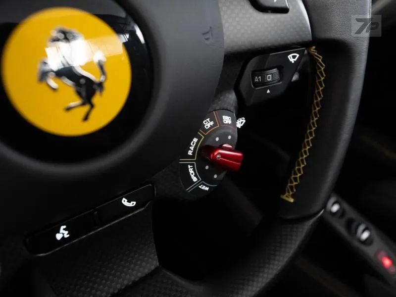 Ferrari F8 Spider 3.9 V8 Bi-Turbo 720cv, foto 15 de 20