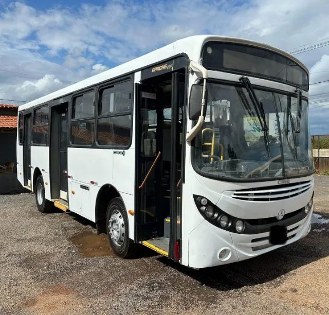  MERCEDES-BENZ APACHE