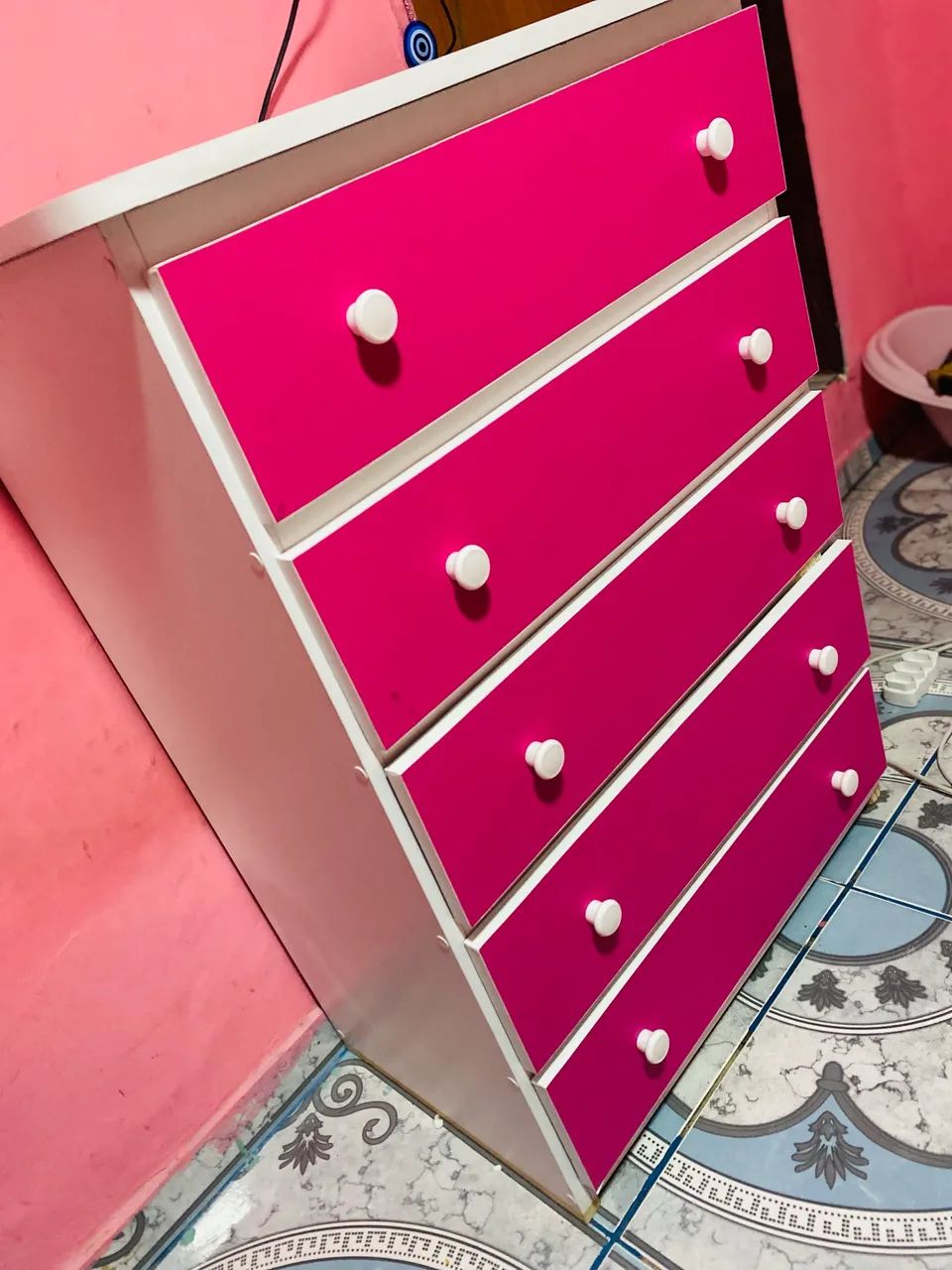 Vendo cômoda 5 gavetas nunca usada !! - Foto 4