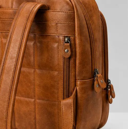 Mochila de Couro Legítimo - cor Marrom - Foto 3
