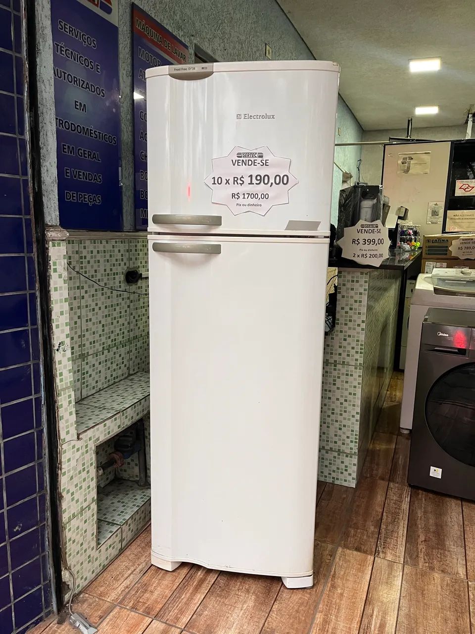 Geladeira Electrolux DFN38