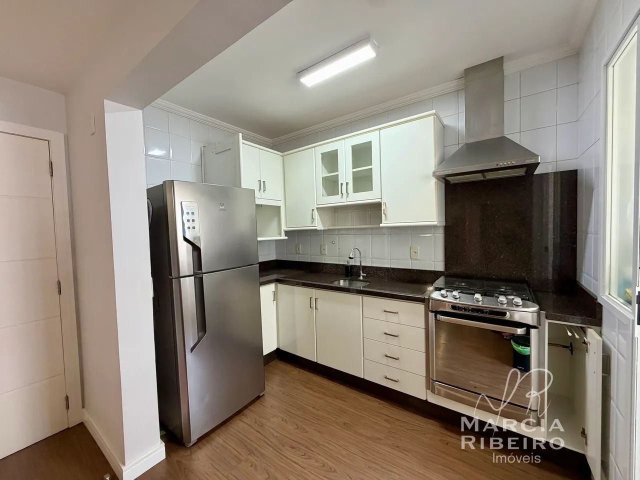 Apartamento 2 Dormitórios com Suíte na Trindade - Foto 3