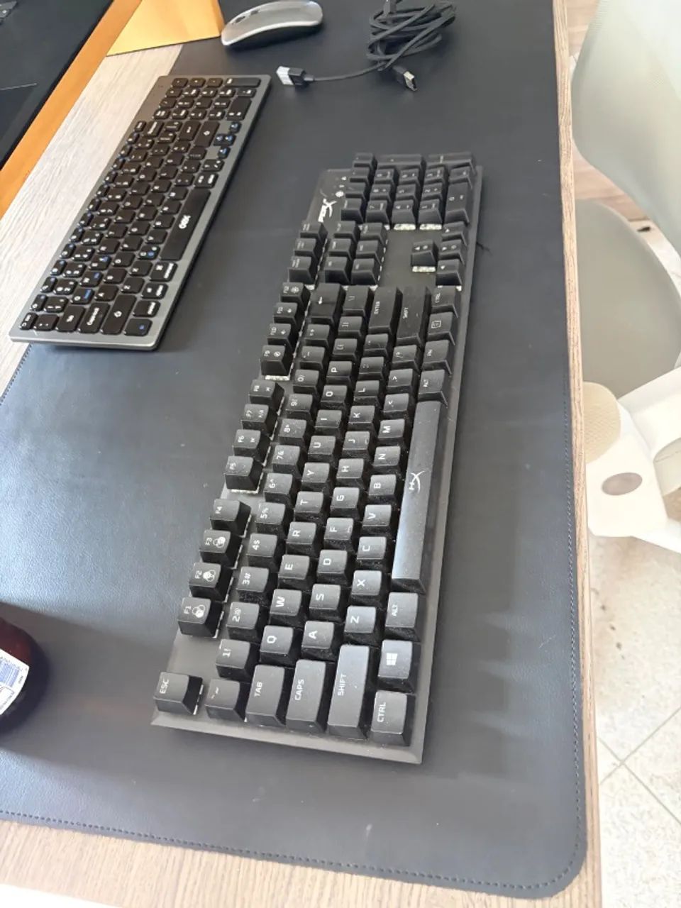 Teclado Mecânico HyperX Alloy FPS RGB, switch Kailh Silver, com cabo, layout US