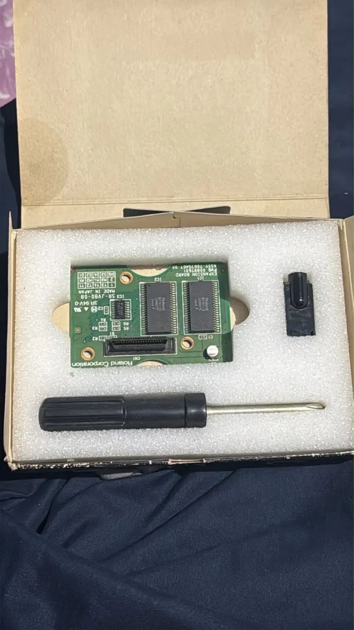 Placa  de expansão Roland SR-JV80-08 - Foto 2