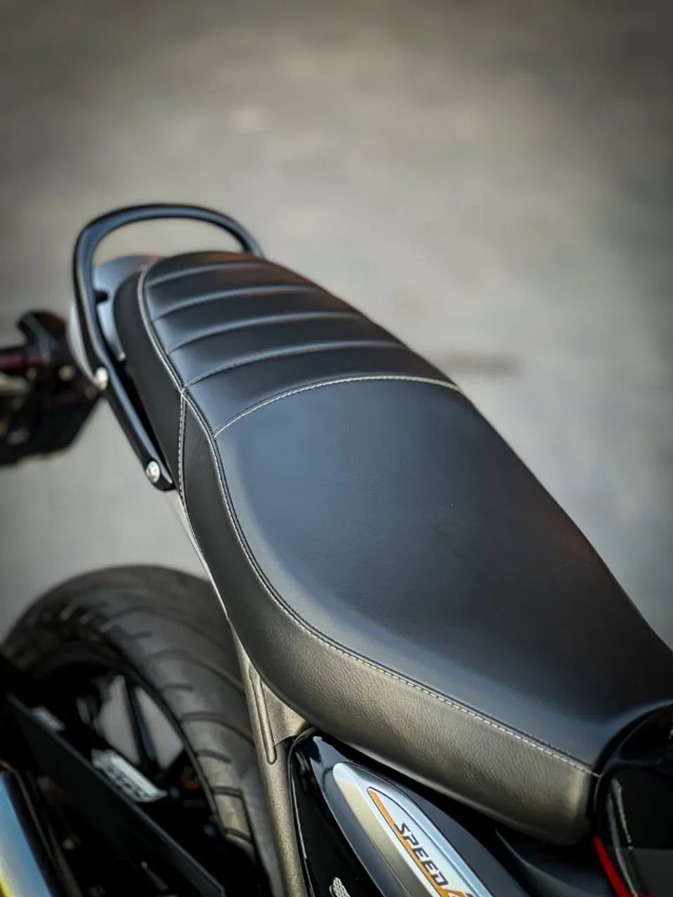 TRIUMPH SPEED 400 - Foto 5
