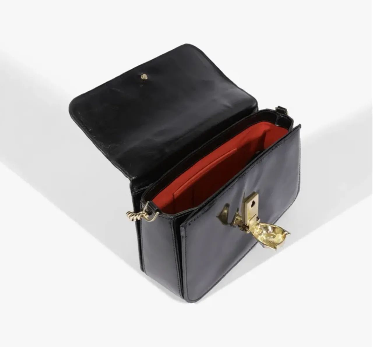 BOLSA SHULTZ  PAGUEI $ 1590 - Foto 3