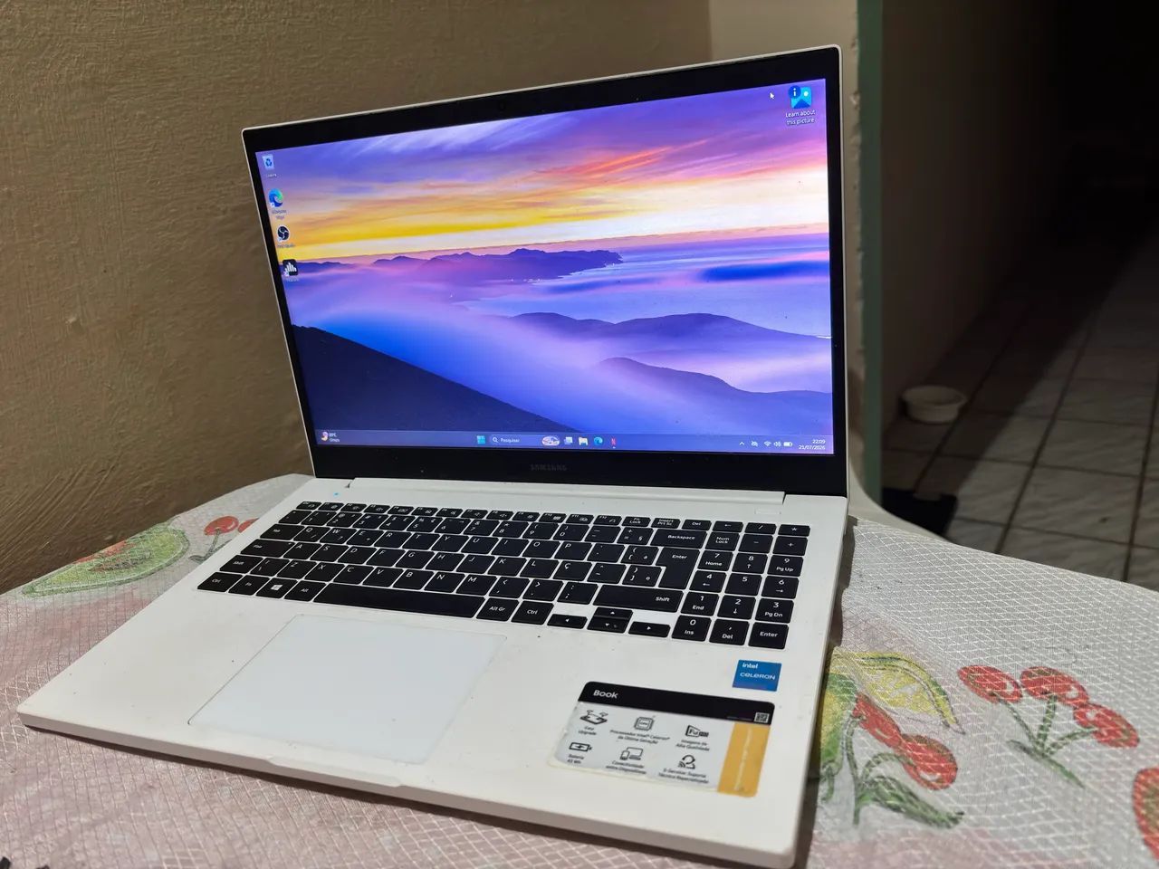 Notebook Samsung com tela Full HD  - Foto 3
