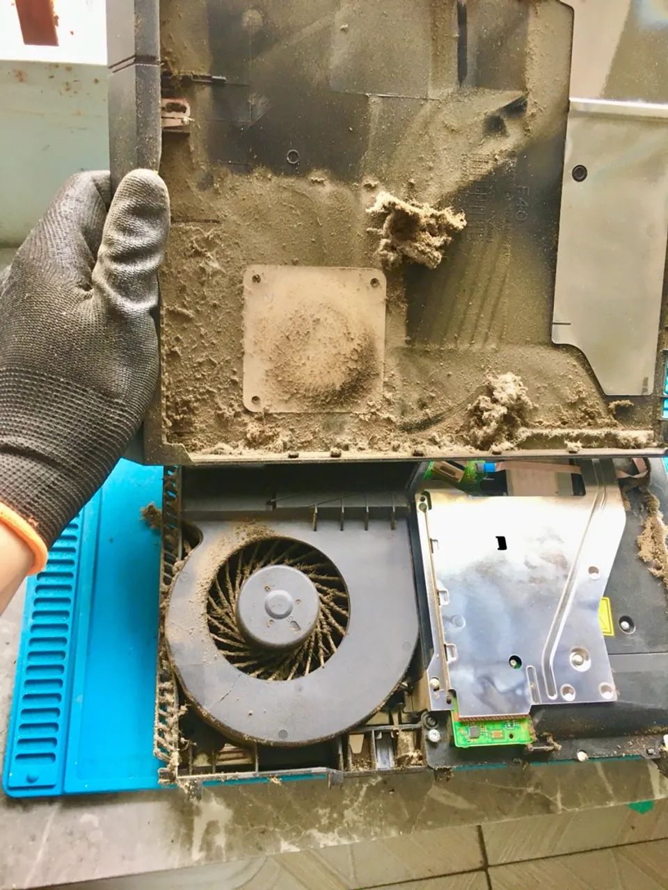 Limpeza e troca de pasta térmica PlayStation Xbox  - Foto 2