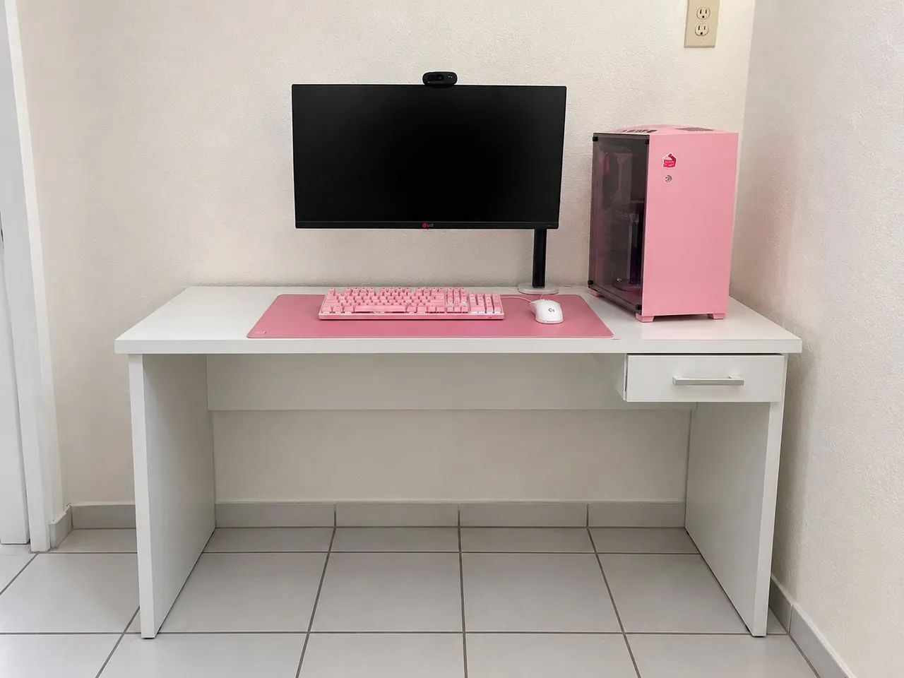 Mesa de computador pra vender