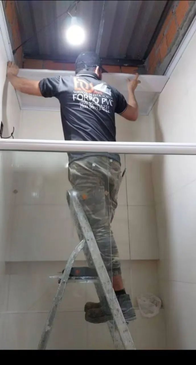 Instalação de forro PVC e Isopor 
