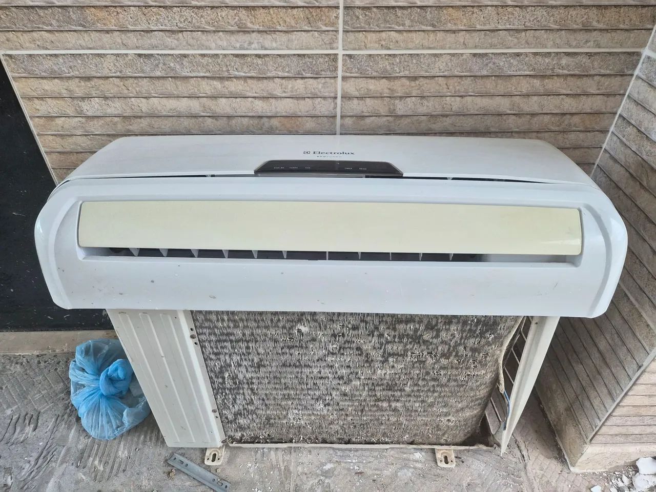 Ar condicionado electrolux 9000 btus - funcionando! - Foto 2