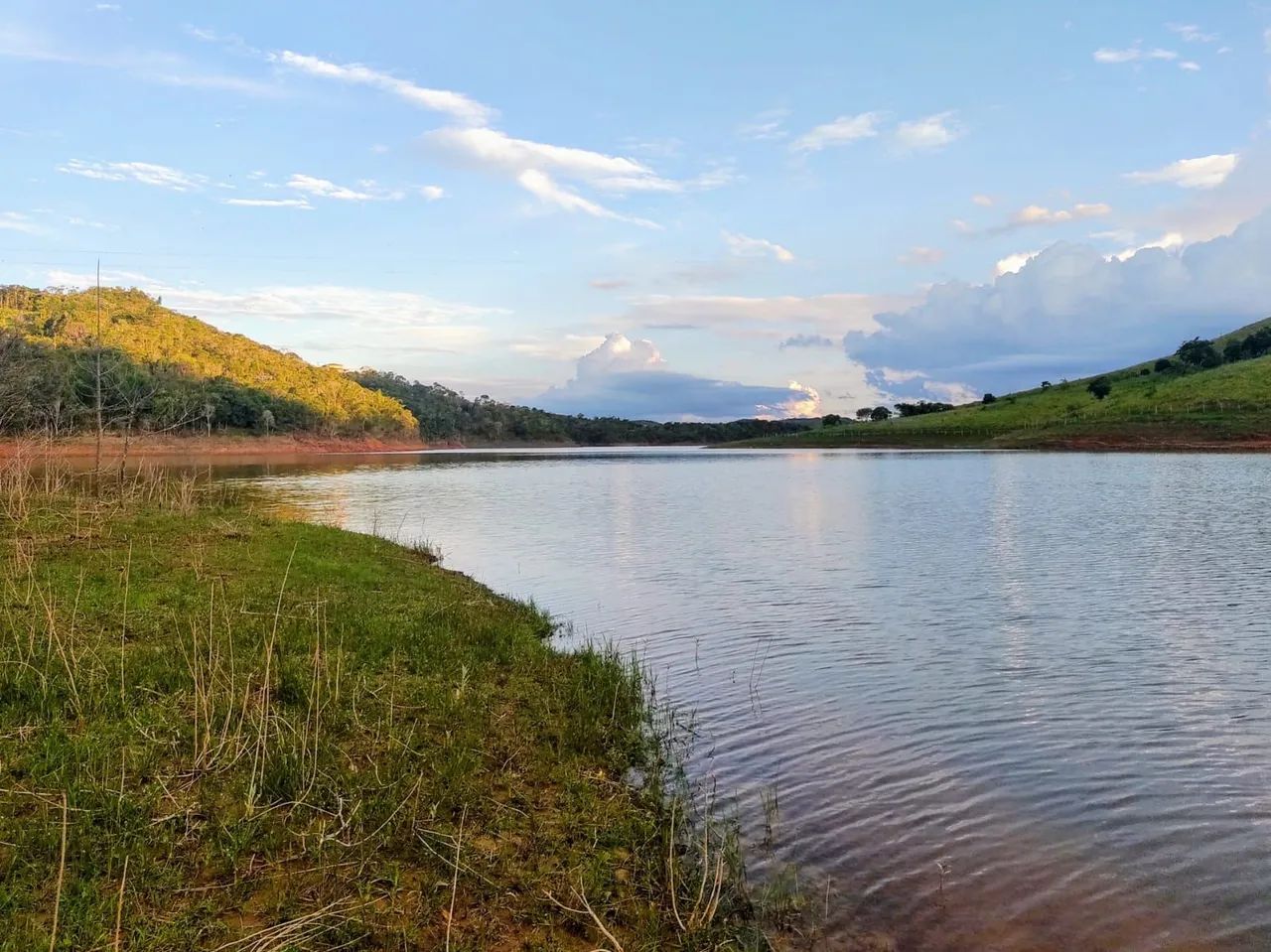 Terreno na beira da represa