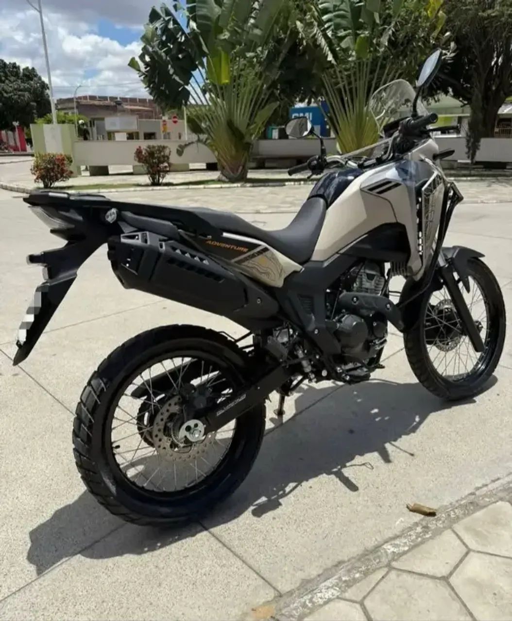 HONDA SAHARA 300 ADV 2025 - Foto 3