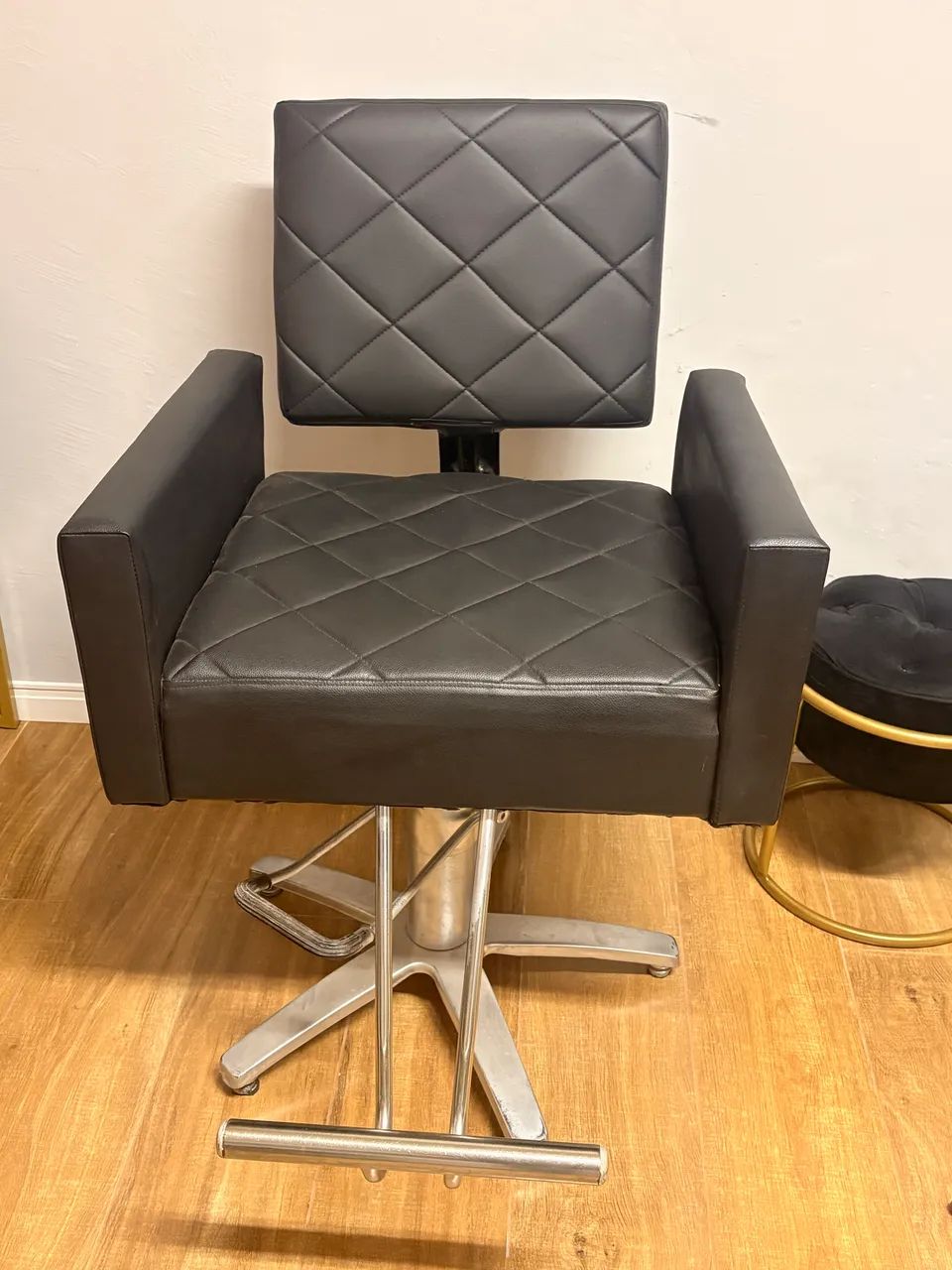 Vendo lavatório e cadeira - Foto 4