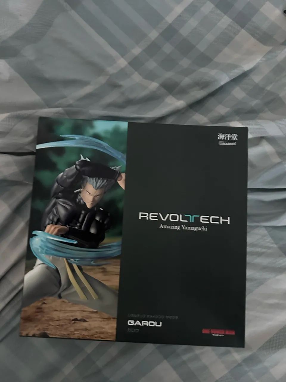 Garou revoltech one-punch man