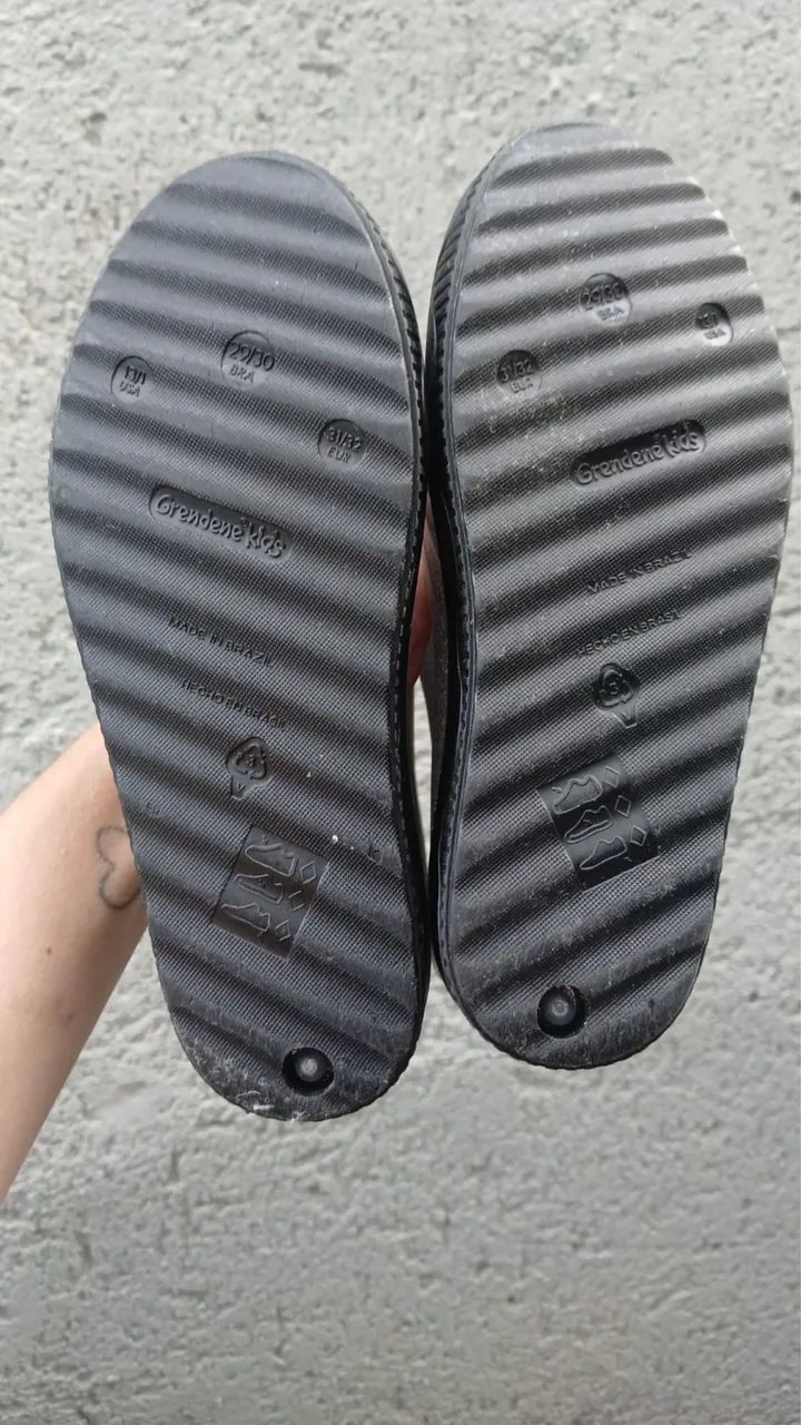 Roupas e sapatos infantis  - Foto 4