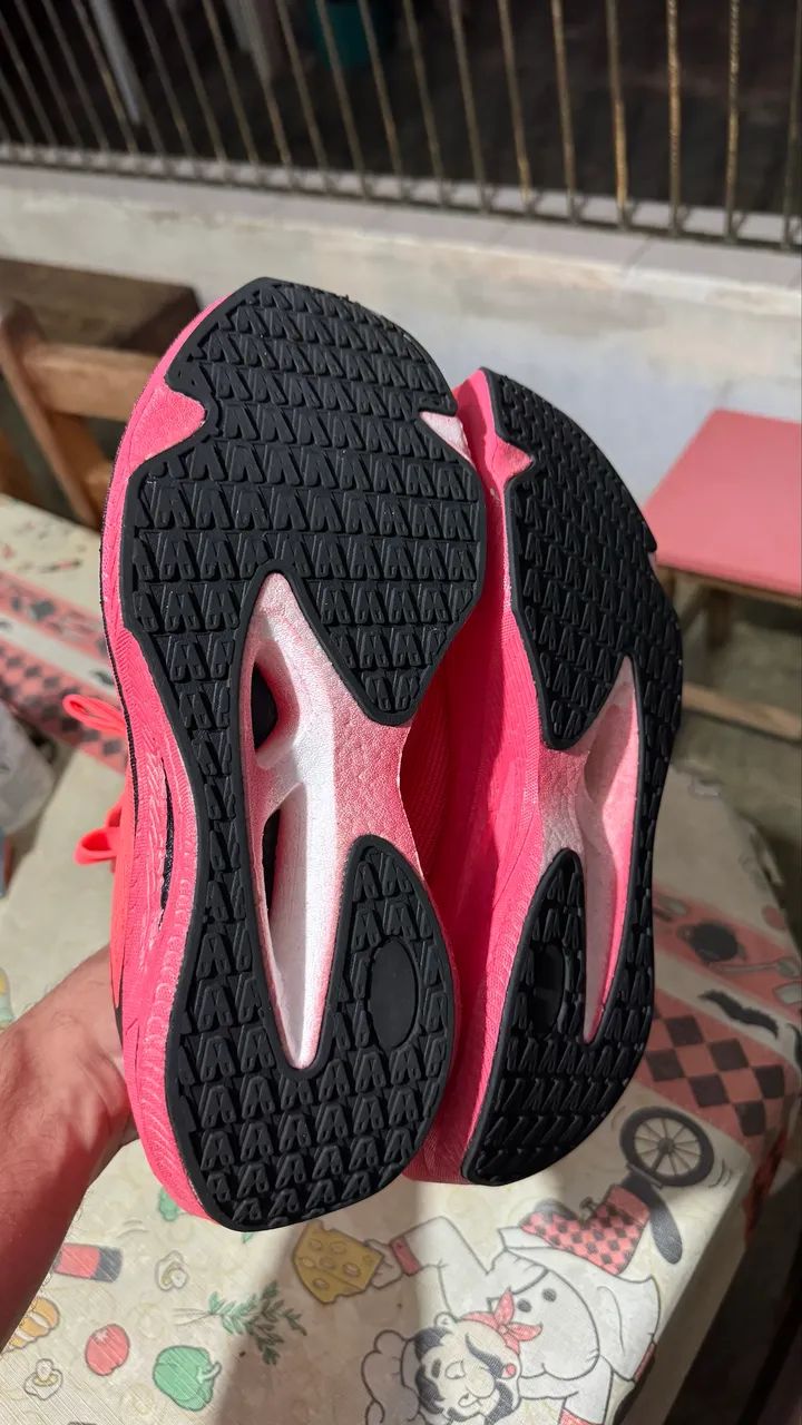 Tênis com Placa de Carbono - Foto 3