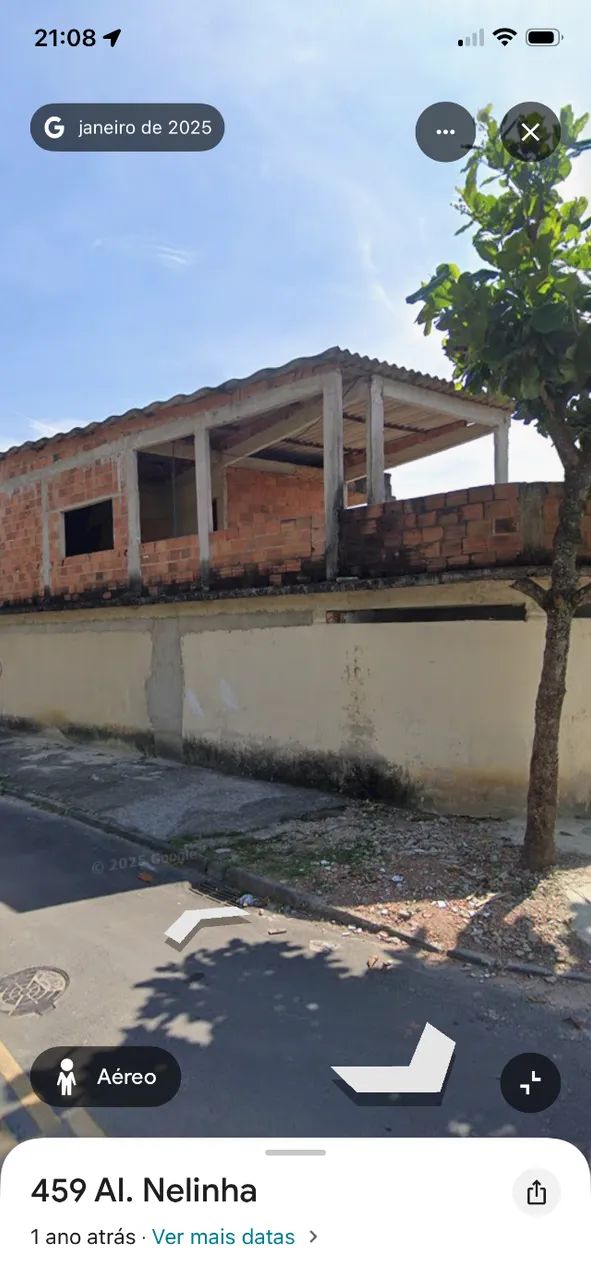 Vendo casa com 4 quartos .