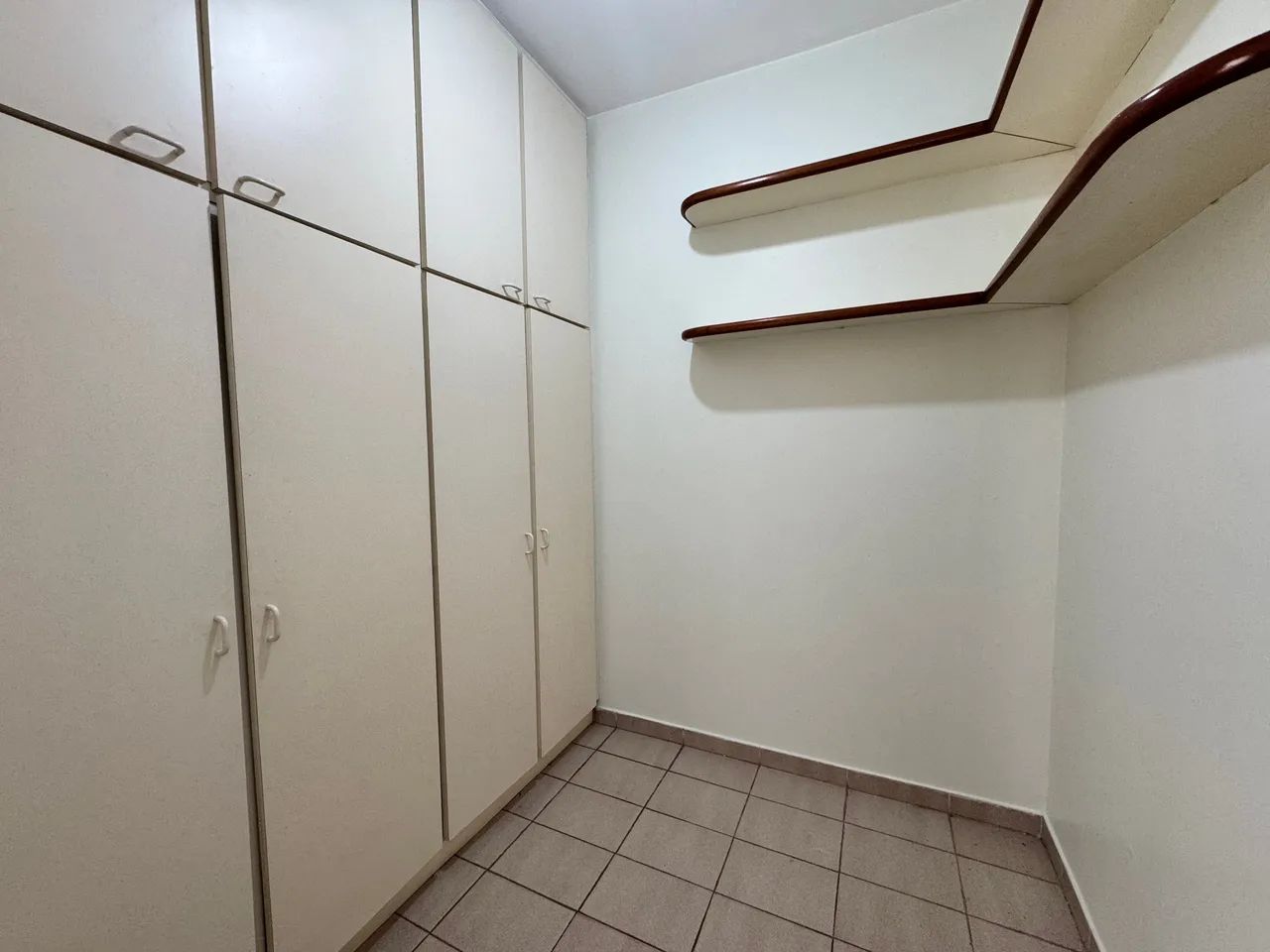 Apartamento no Setor Oeste  3 Quartos - Foto 5