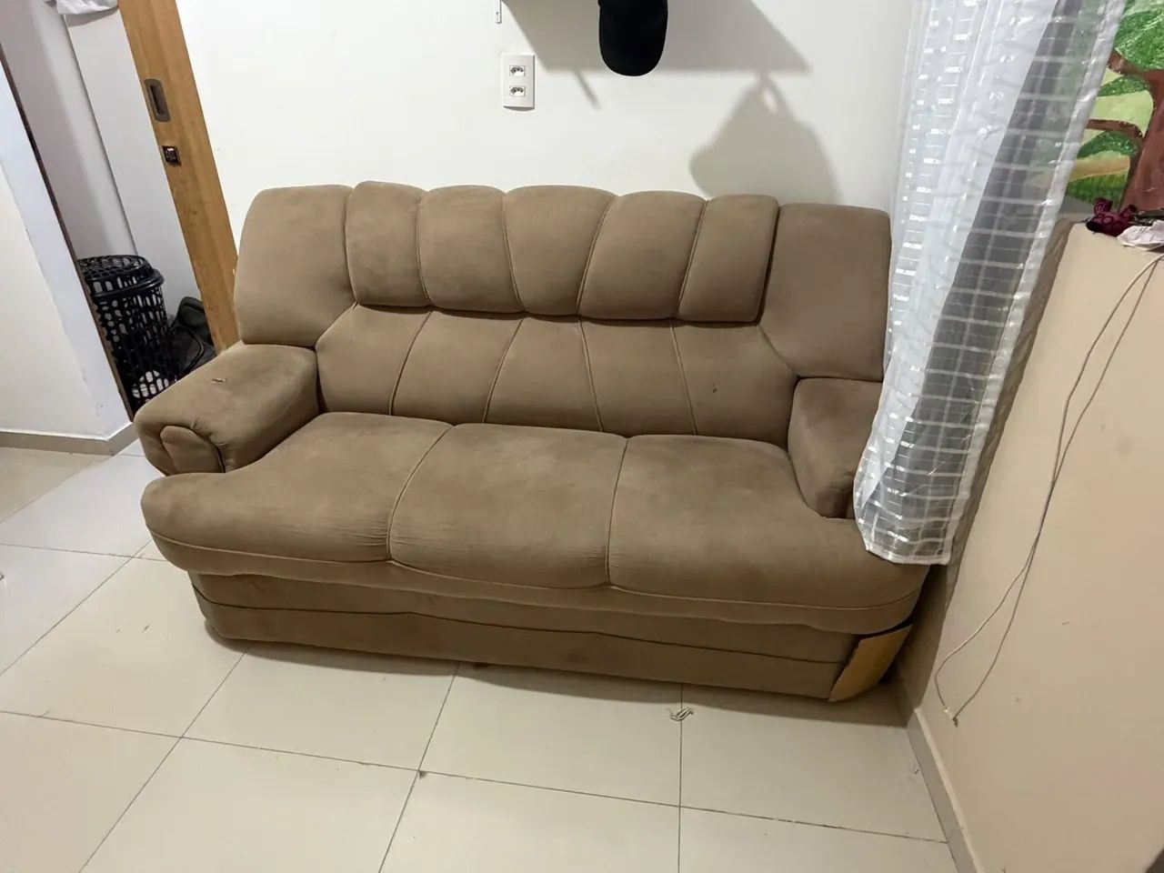 Sofá grande 3 lugares 