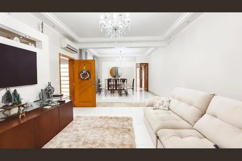 Casa à Venda - Santana, 4 Quartos, 300 m2