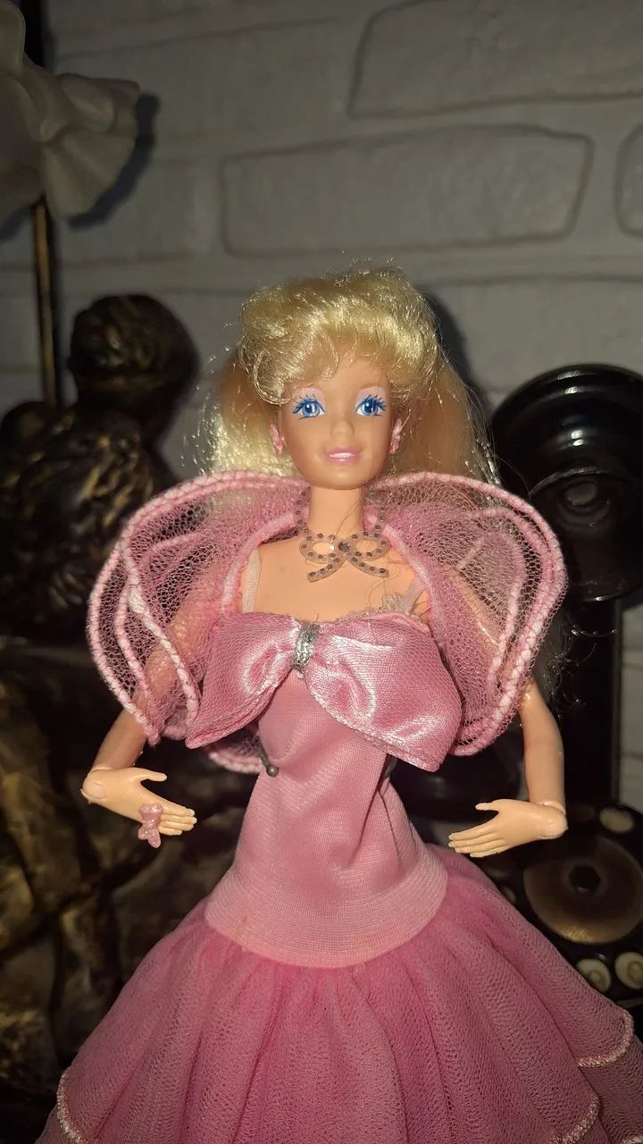 Boneca barbie sonho de perfume 