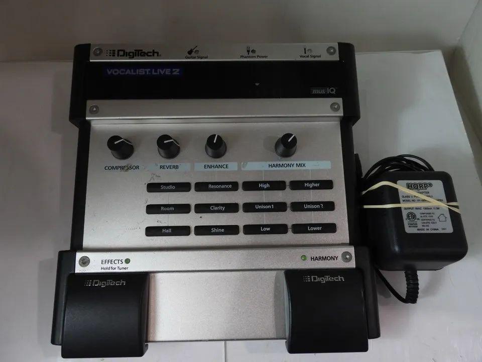 Pedaleira Digitech Vocalist Live 2
