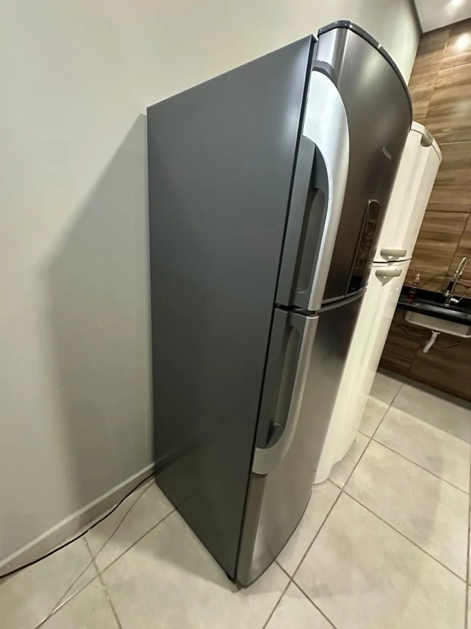 Vendo Geladeira Panasonic  - Foto 2