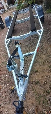 Carretinha para Barco Lancha 4m 5m e 6metros 