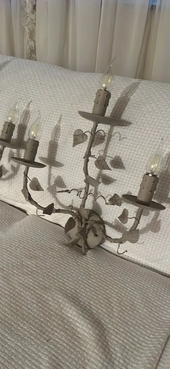 Candelabros com 3 velas cada um  - Foto 3