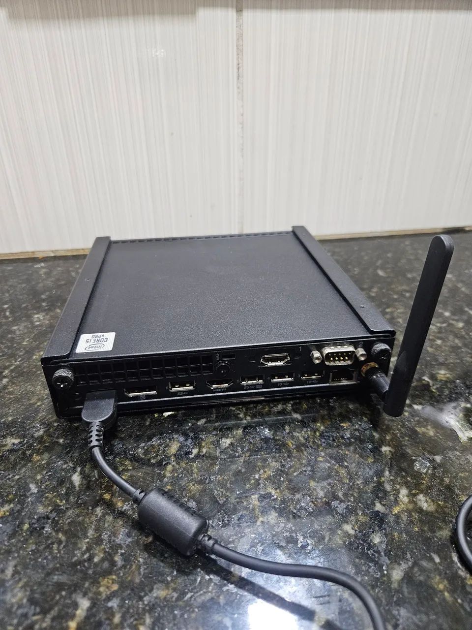 Lenovo ThinkCentre M80q Tiny Intel Core i5-10500T (Comet Lake) - Foto 3