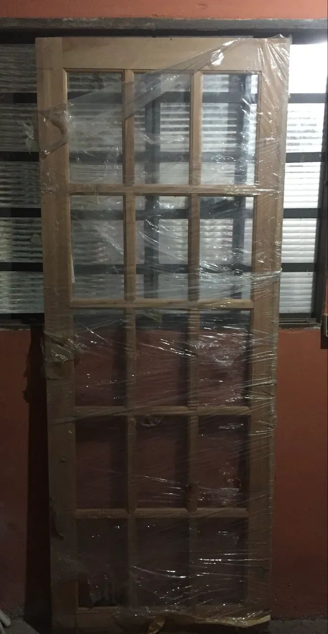 Porta de madeira Nova 0,80